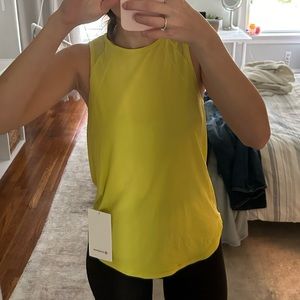 Lululemon running shirt